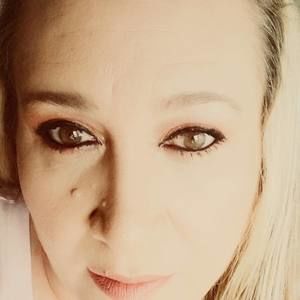 Meet your Posher, Ana rosa